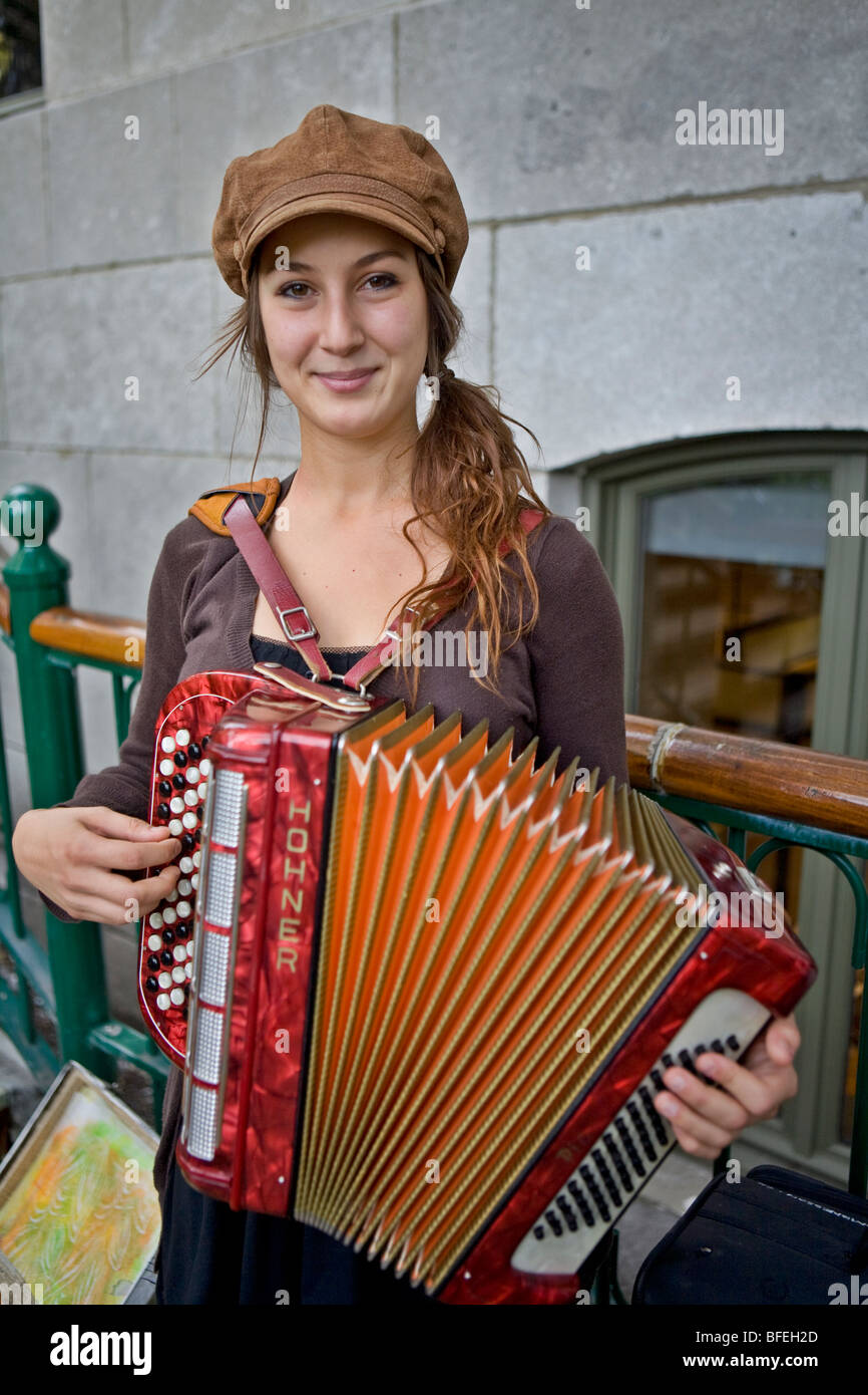 Accordion player woman hi-res stock photography and images - Alamy