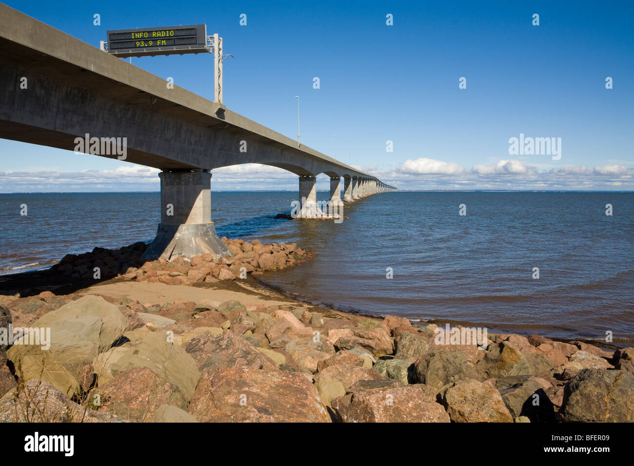 Confederation Bridge connecting Canadian provinces New Brunswick and Prince Edward Island, Canada Stock Photo
