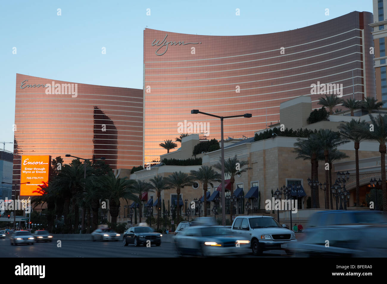 Las Vegas Wynn and Encore hotels, Cars streamed over the street Stock Photo