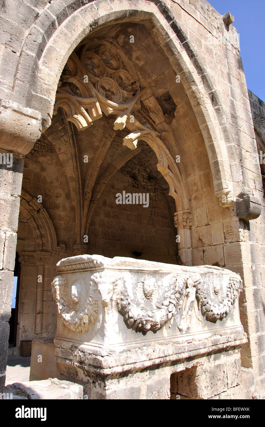 Archway and marble casket, Bellapais Abbey, Bellapais, Kyrenia District, Northern Cyprus Stock Photo
