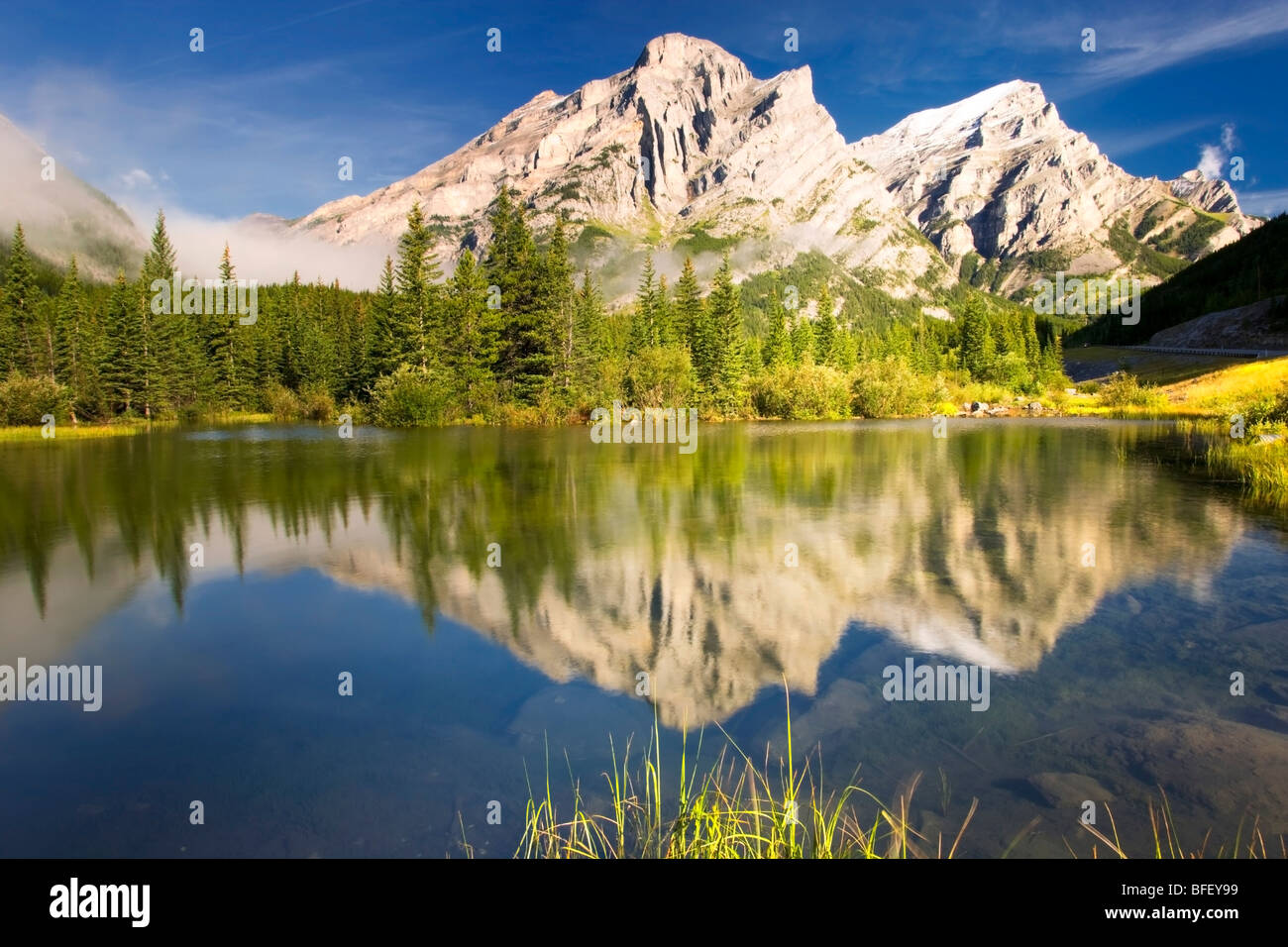 Wedge Pond, Kananaskis Provincial Park, Alberta, Canada, Mountain