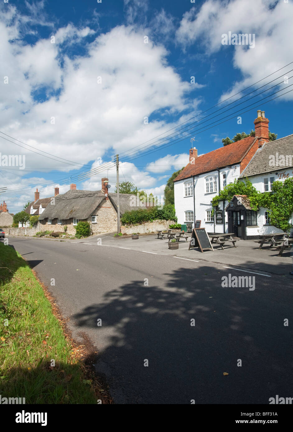 The Vine Inn in Cumnor village in Oxfordshire, Uk Stock Photo Alamy