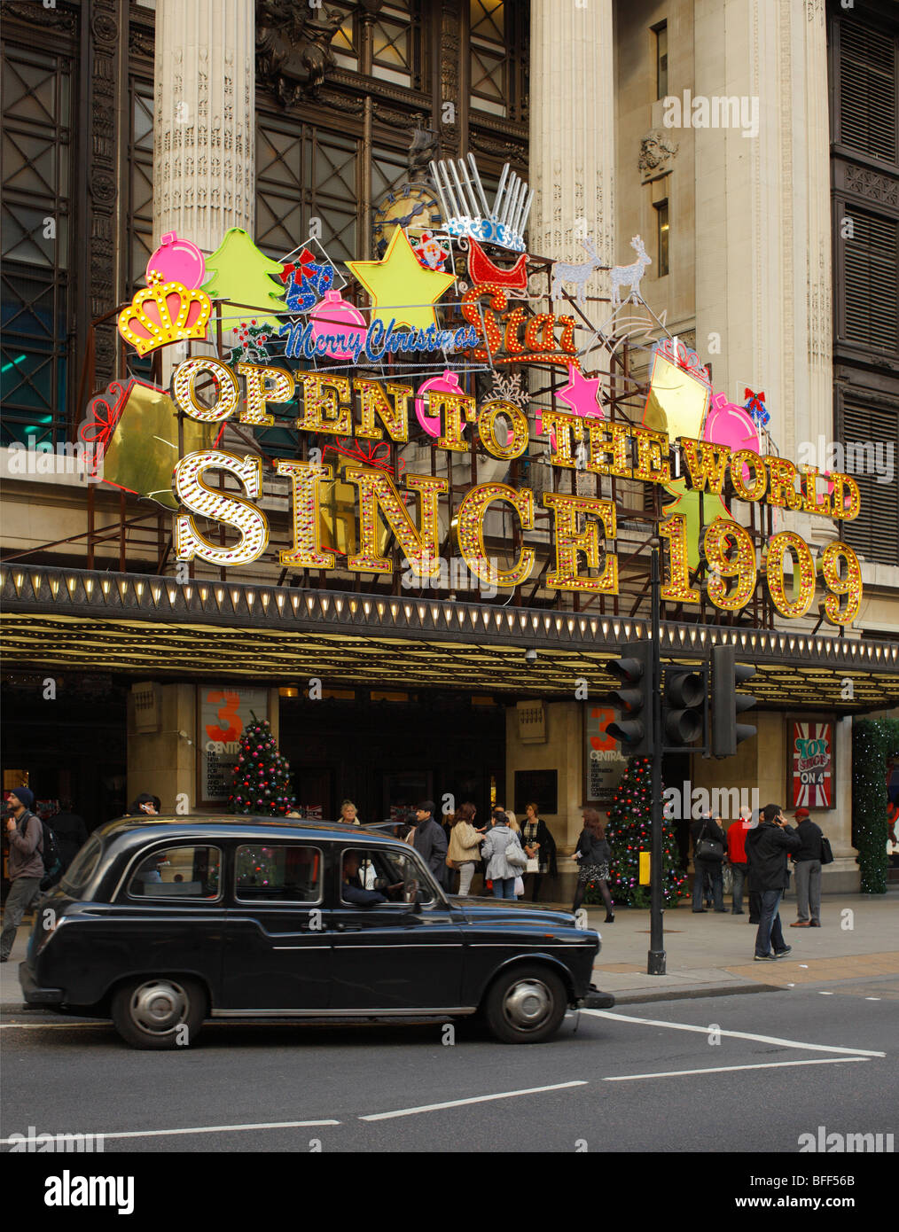Selfridges Department store. Oxford Street, London, England, UK Stock