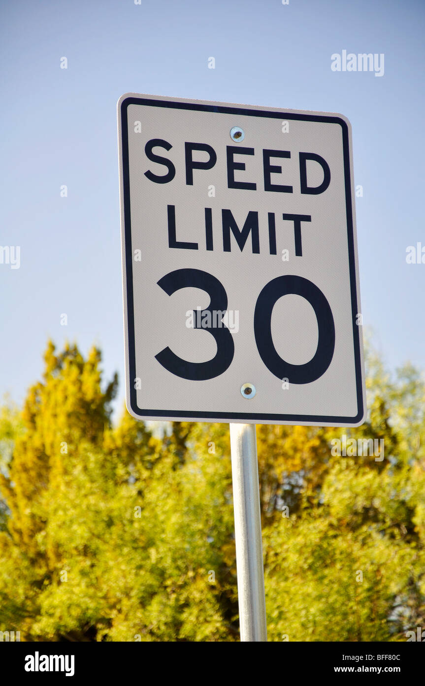 Speed limit sign usa hi-res stock photography and images - Alamy