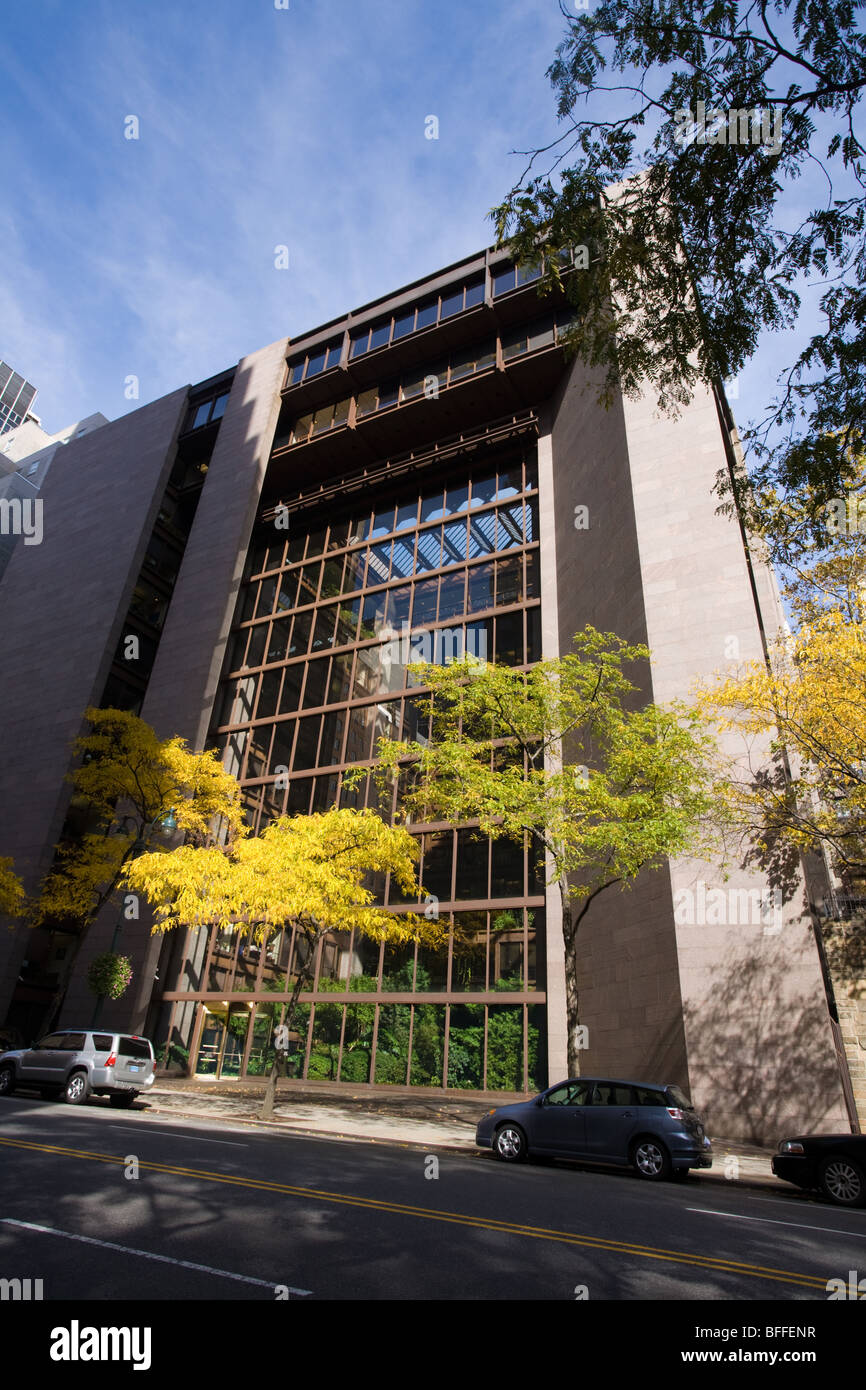 Ford Foundation Building by Roche Dinkeloo framed in exposed coreten