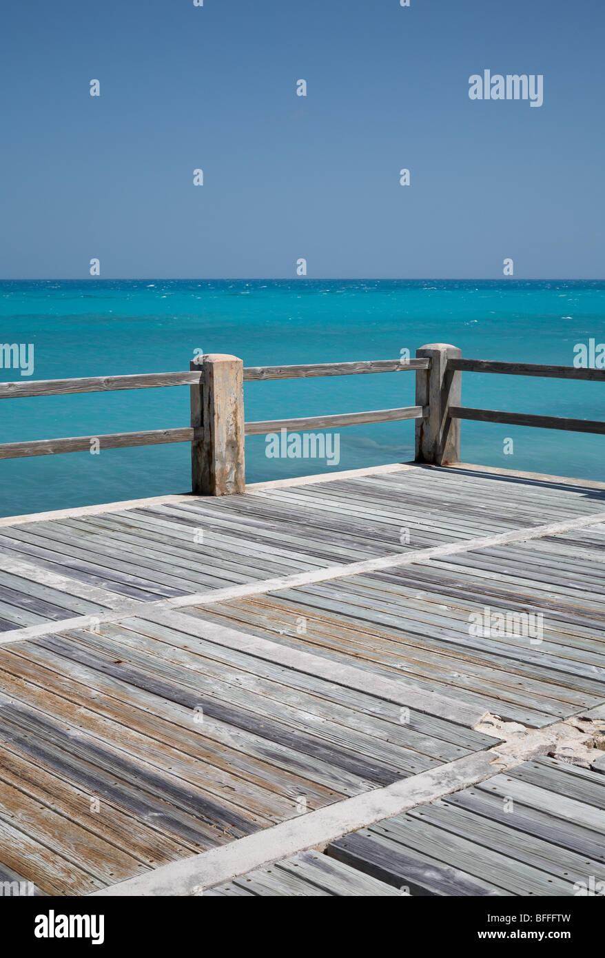 Jetty looking out over turquoise sea, Bermuda Stock Photo
