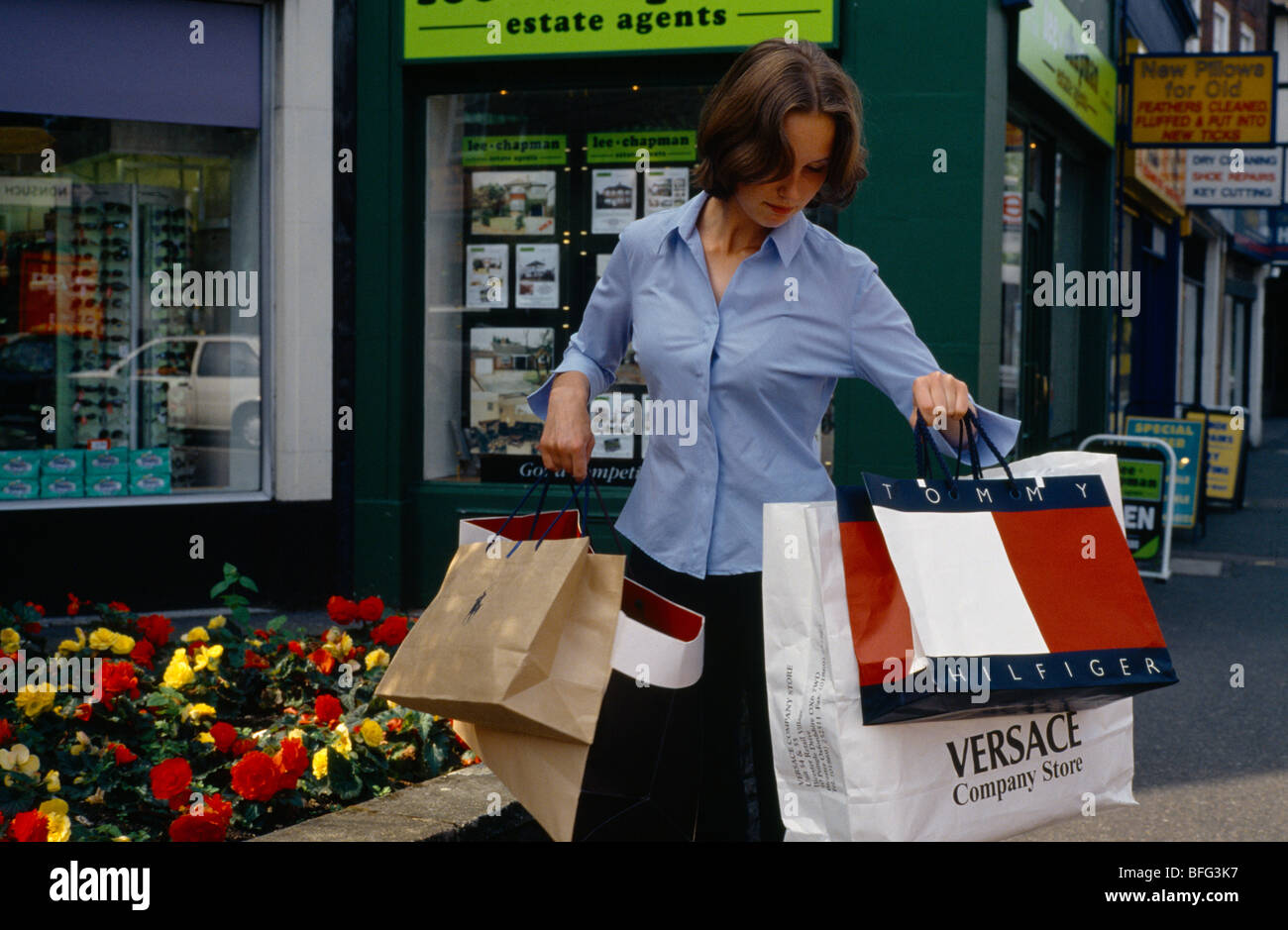 Designer shopping bags hi-res stock photography and images - Alamy