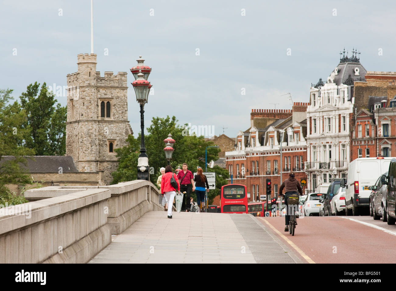 Putney bridge church hires stock photography and images Alamy
