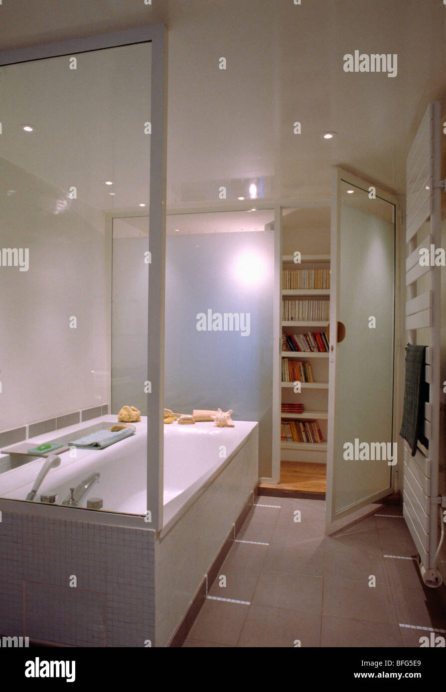 Modern White Bathroom With Recessed Ceiling Lights Stock Photo Alamy