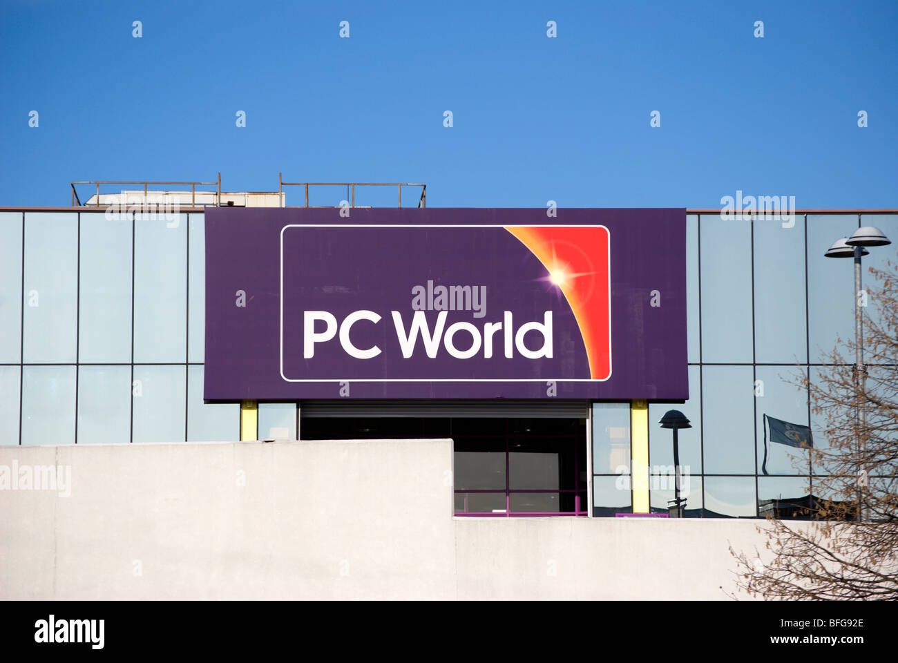 Search 163,981 jobs Sales Assistant Carphone Warehouse. November – Present 1 year 2 months. Birmingham, United Kingdom. PR & Social Media Volunteer Crisis. September – June 10 months. Birmingham, United Kingdom. Sales Assistant World Duty Free - WDF. September .