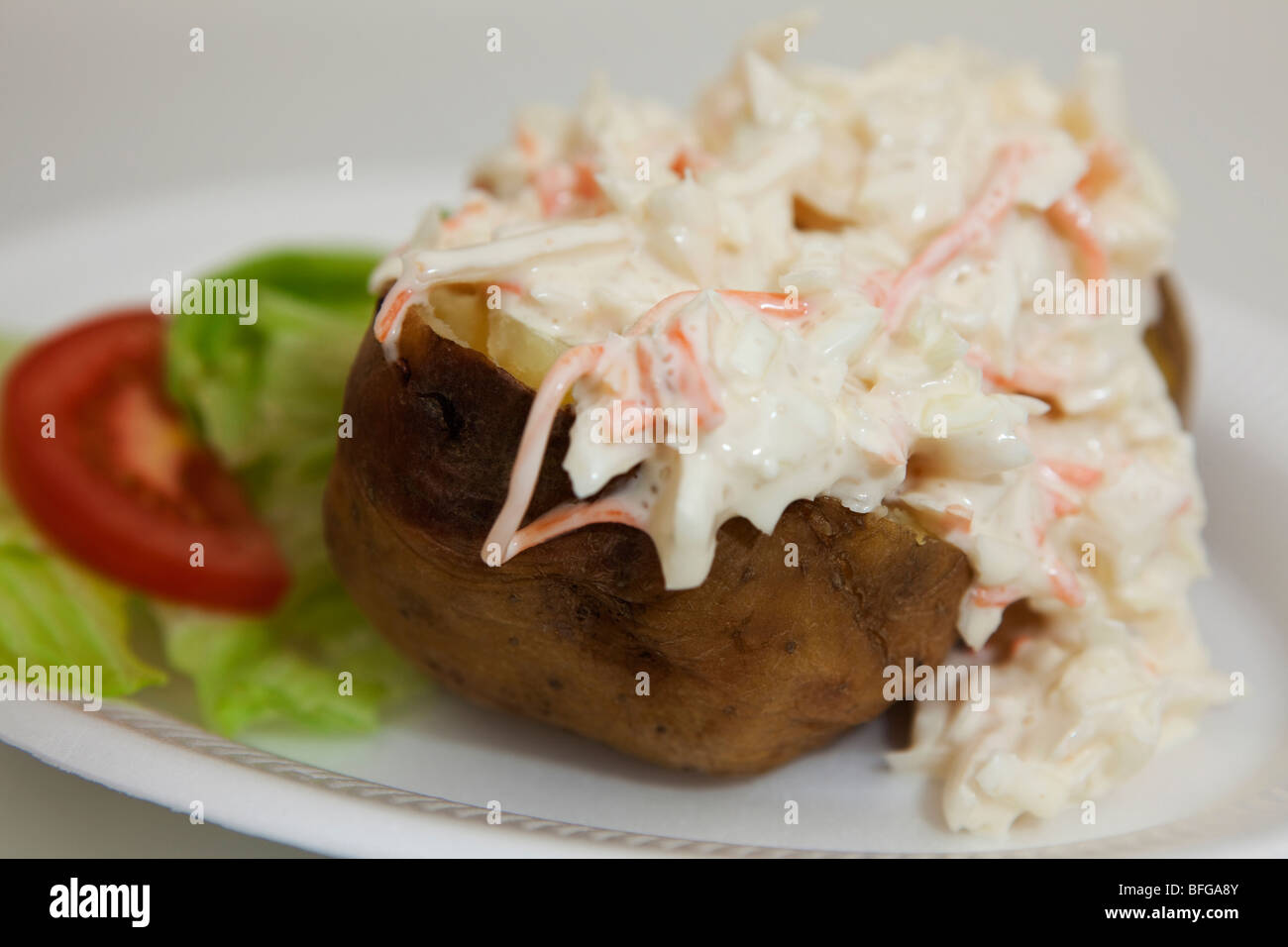 Jacket potato coleslaw salad hires stock photography and images Alamy