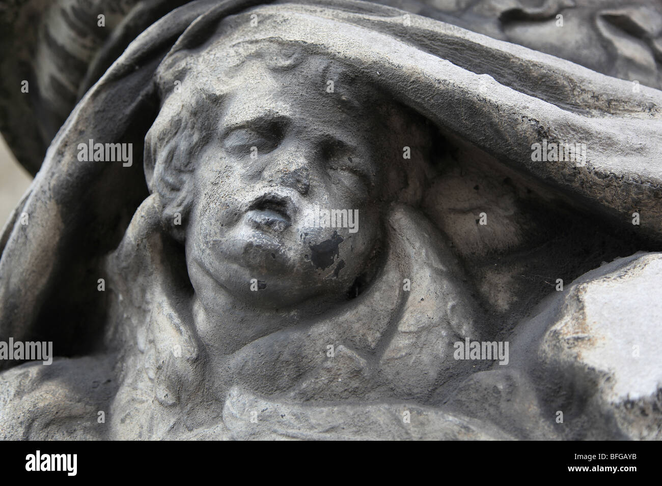 Cherub Statue High Resolution Stock Photography and Images - Alamy