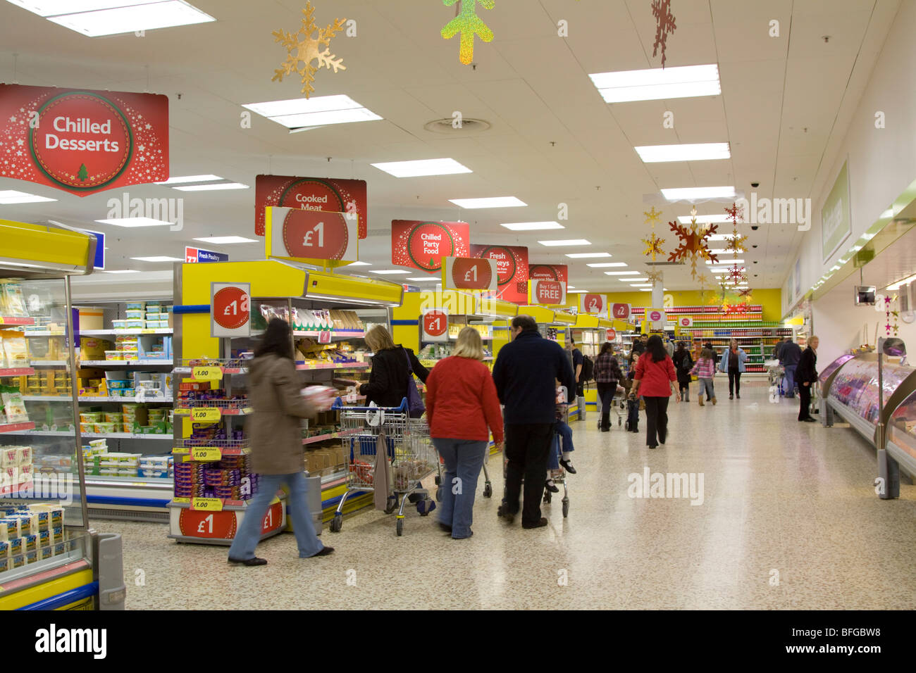 Tesco Extra Superstore Watford Hertfordshire Stock Photo Alamy
