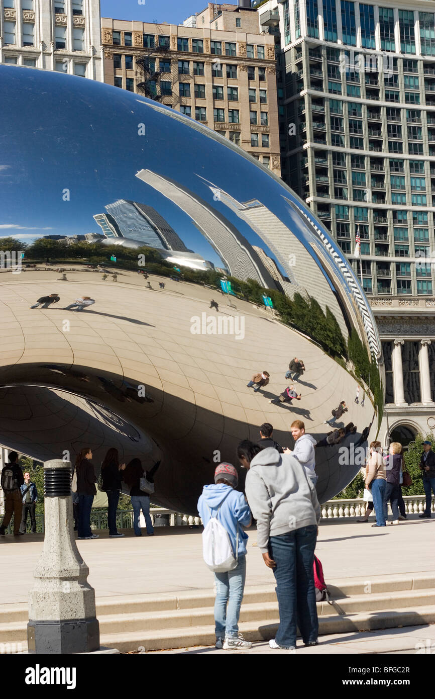 Downtown Chicago Illinois from Millennium Park Stock Photo - Alamy