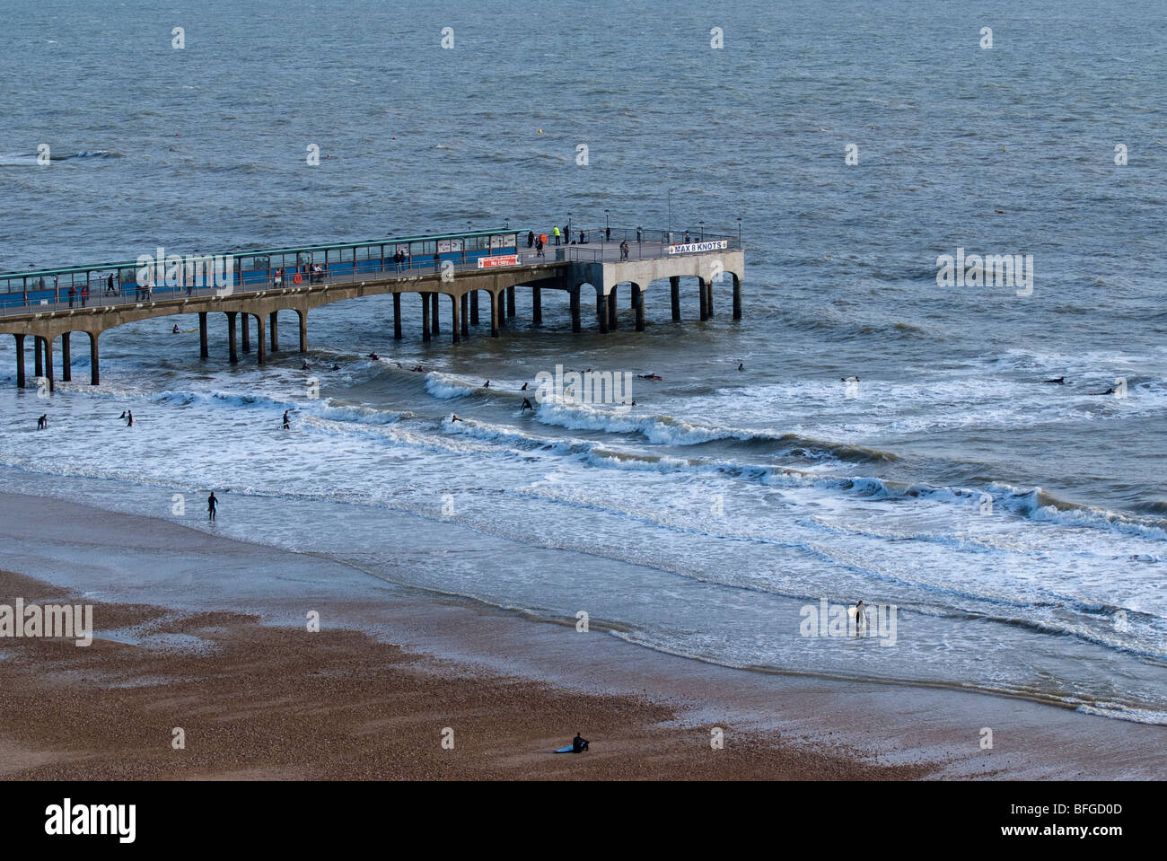 surf reef hires stock photography and images Alamy