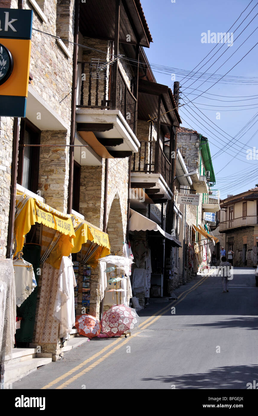 arts-and-crafts-shops-hi-res-stock-photography-and-images-alamy