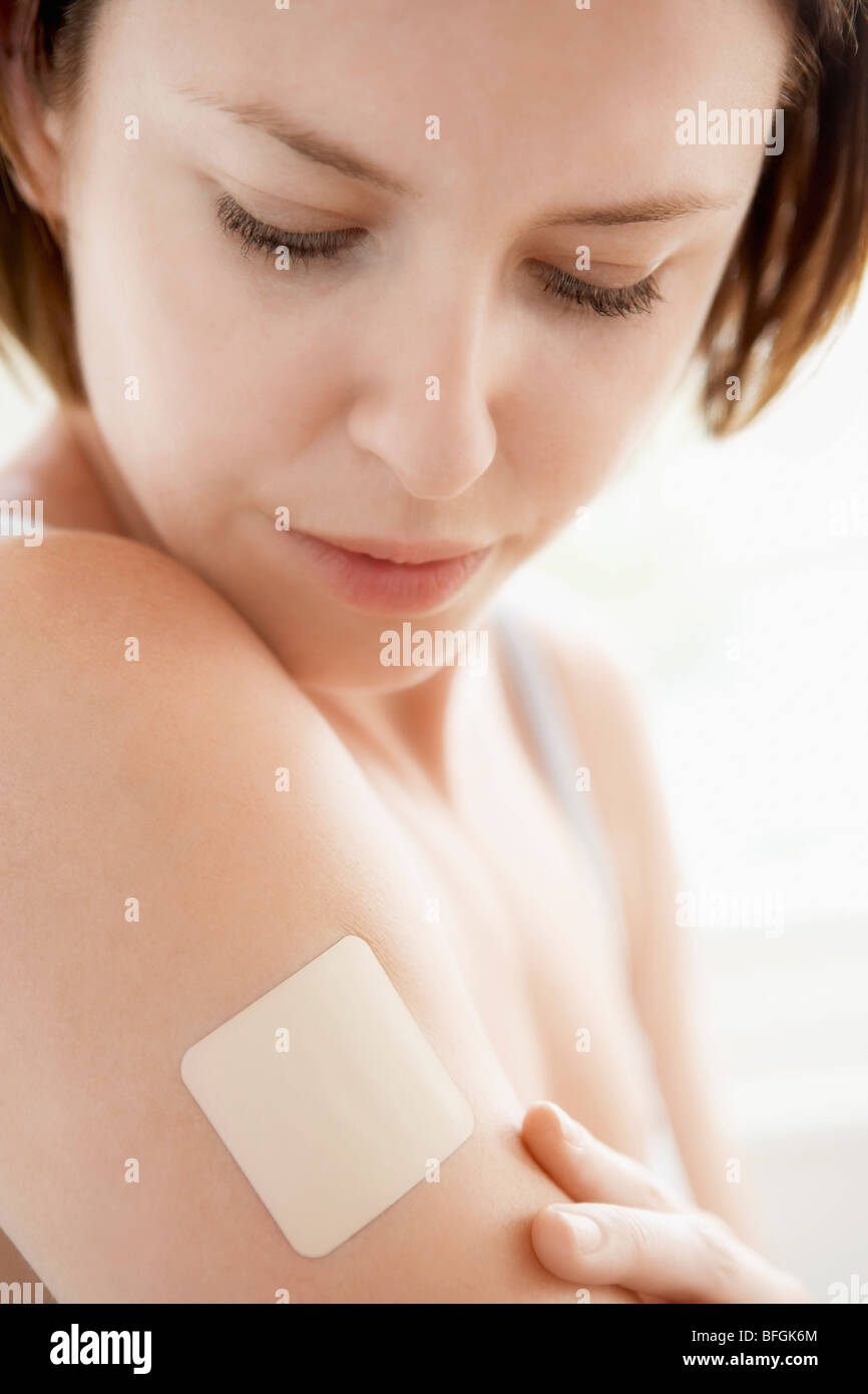 Nicotine patch hires stock photography and images Alamy