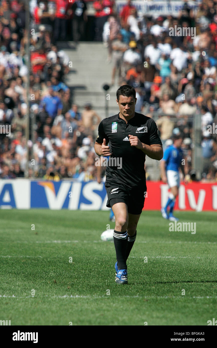 Dan Carter All Blacks New Zealand Rugby Union team playing against Italy at the 2007 World Cup in Marseille, France Stock Photo