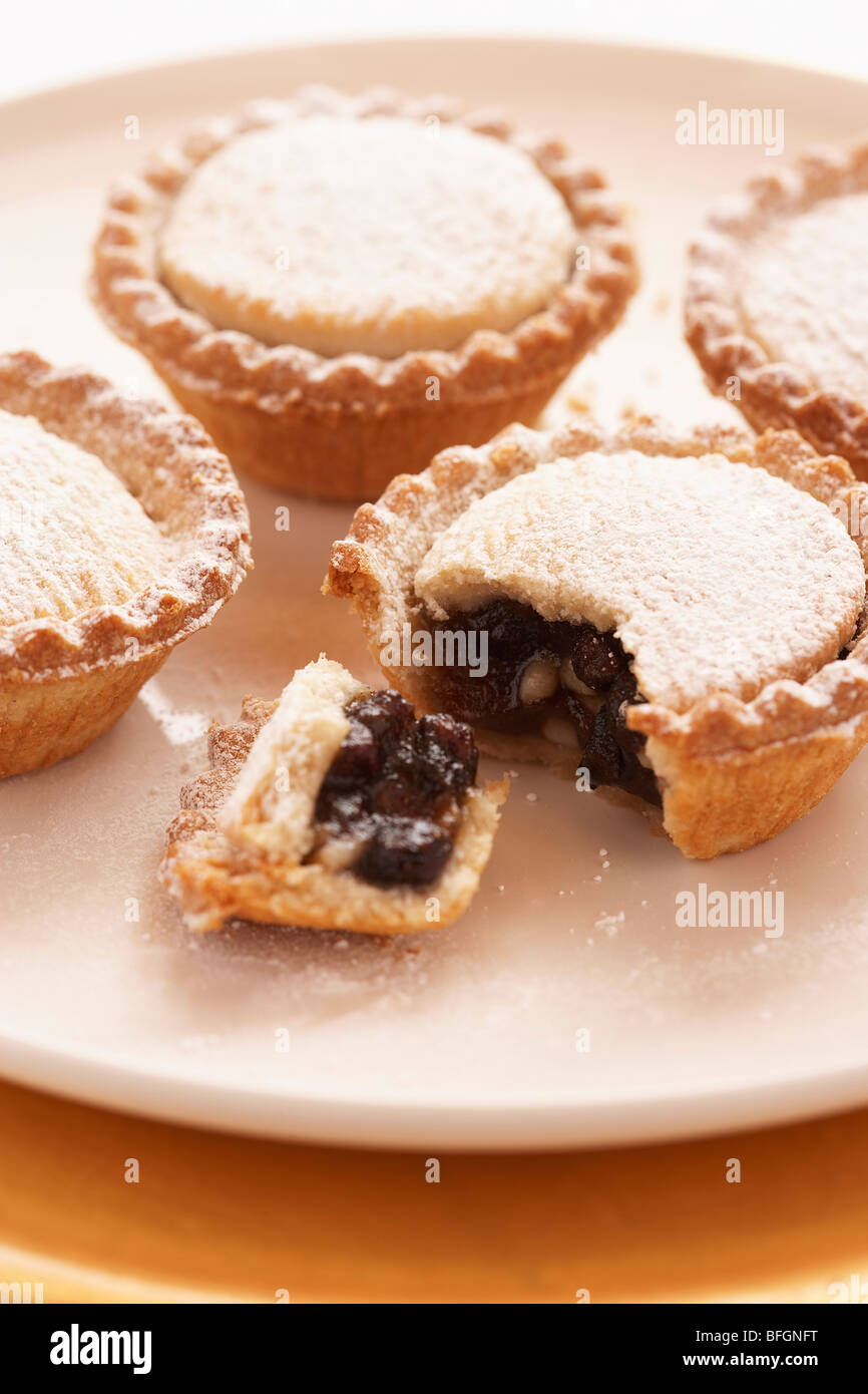 Plate mince pies hi-res stock photography and images - Alamy