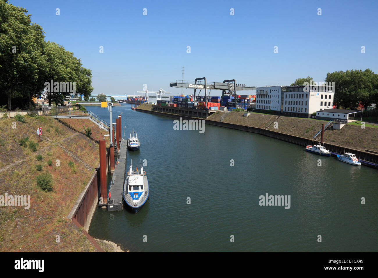 Rhein ruhr terminal hi-res stock photography and images - Alamy