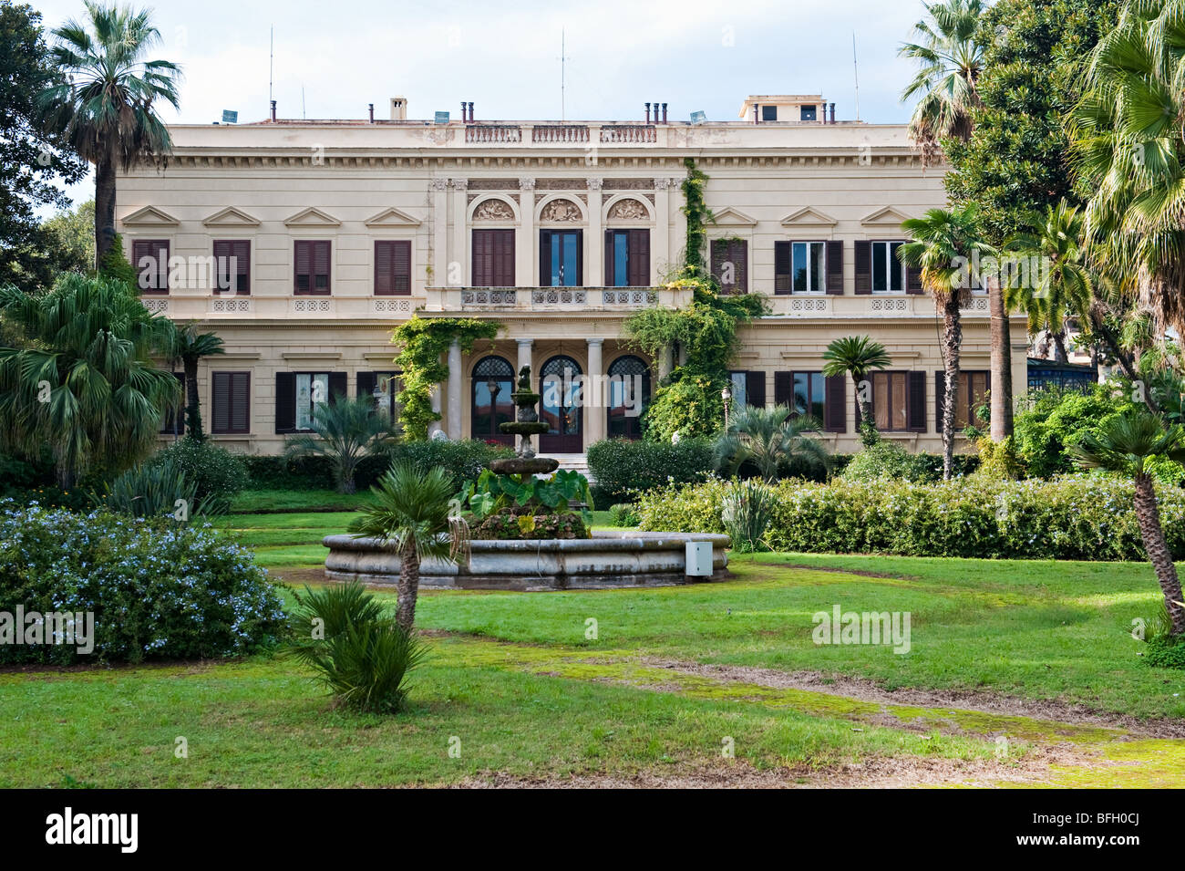 Villa malfitano whitaker hi-res stock photography and images - Alamy, image size:1300x955