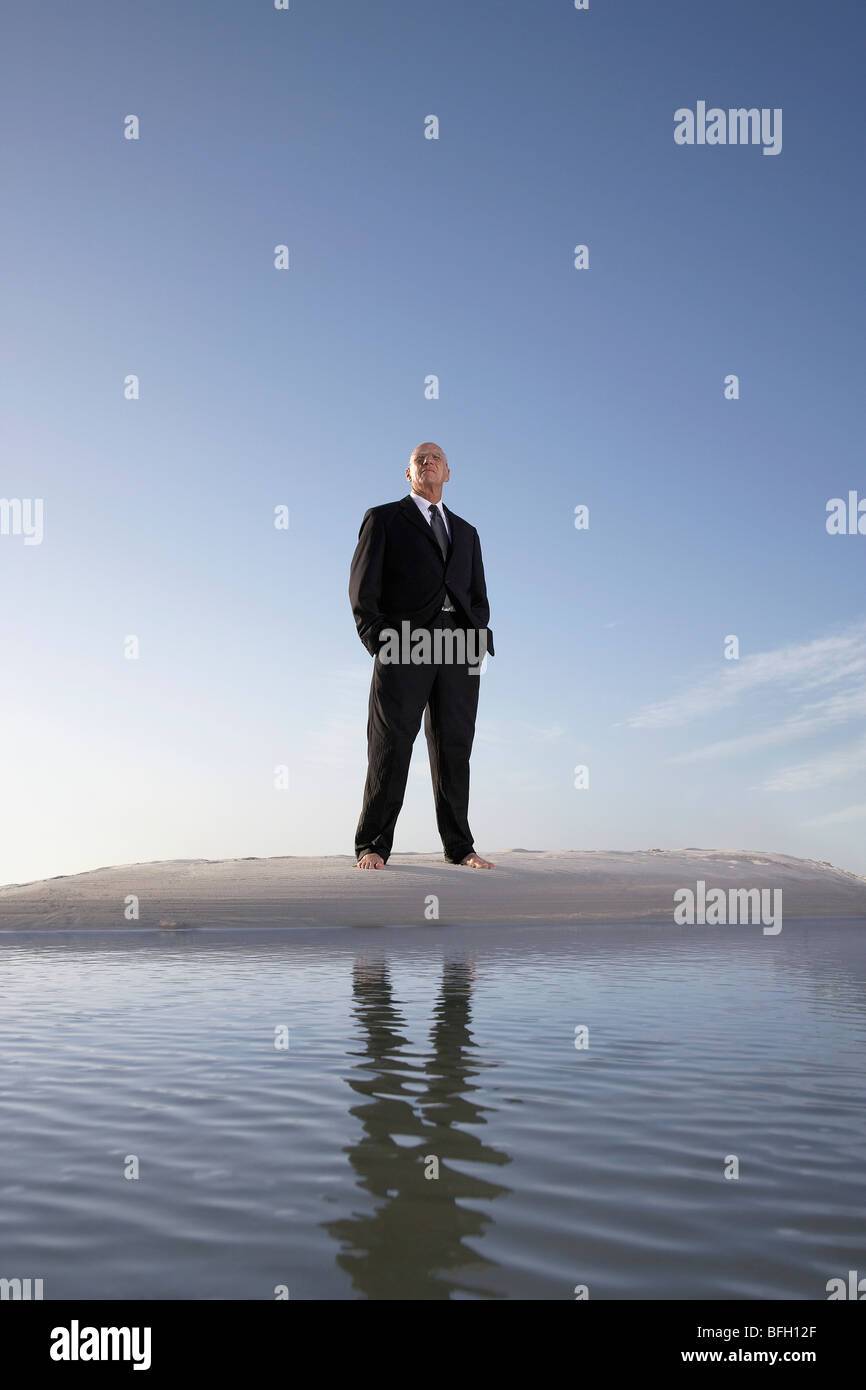 Man stranded on island hi-res stock photography and images - Alamy