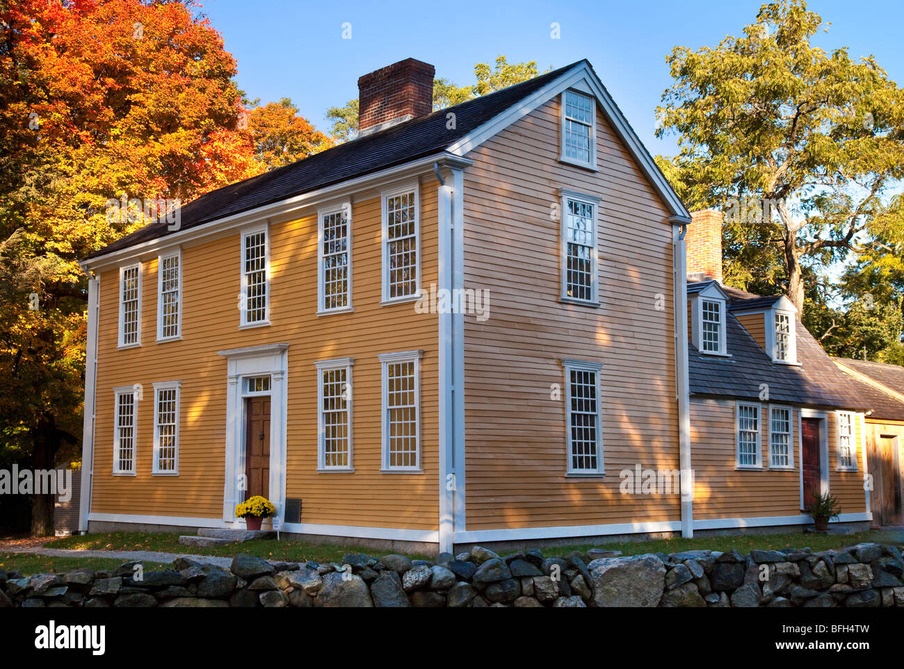 Clarke-Hancock house - Paul Revere's prime destination to warn of the British advance in 1775.  Lexington Massachusetts USA Stock Photo