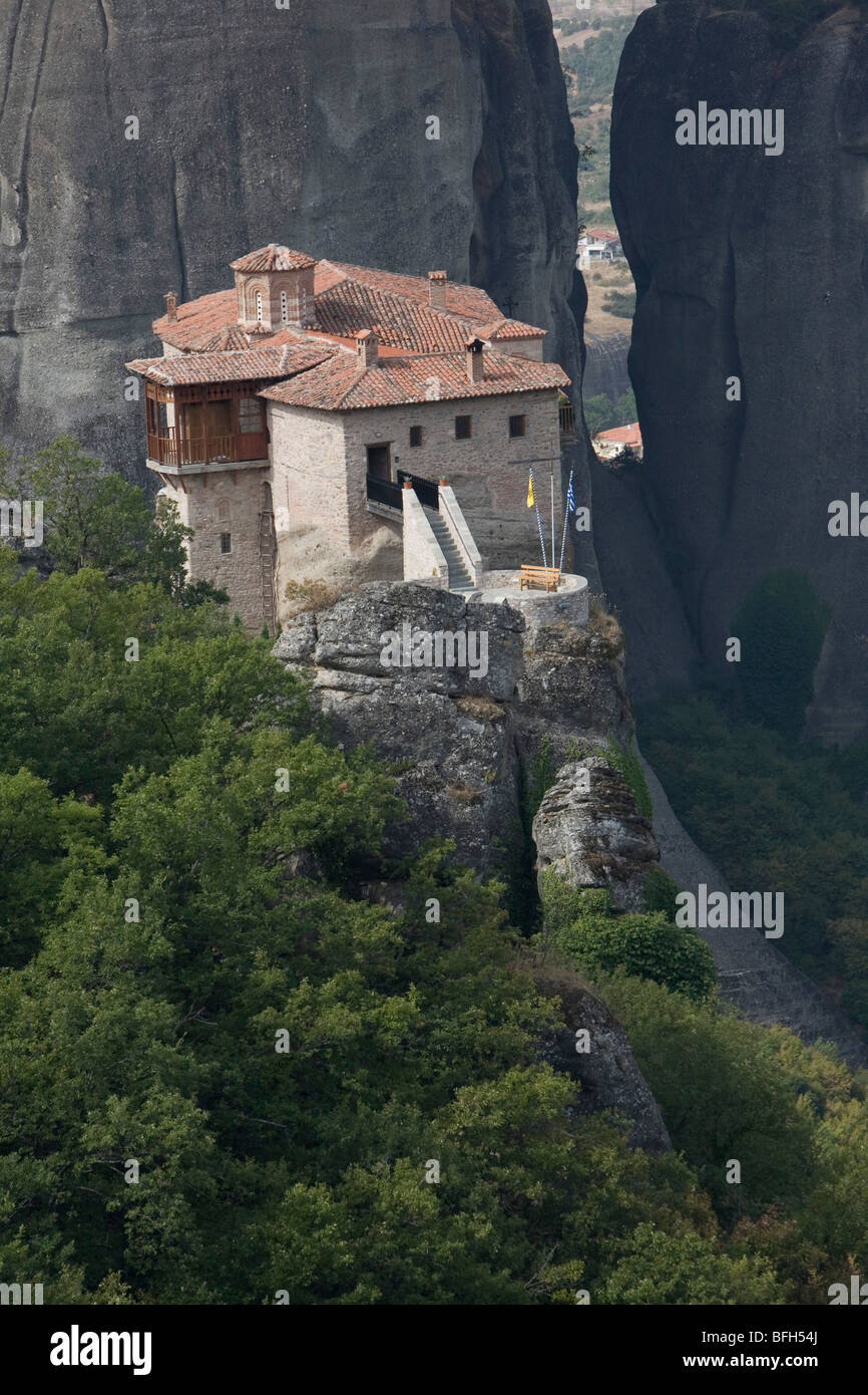 The cliff top Monasteries of the Meteora in Greece Stock Photo Alamy