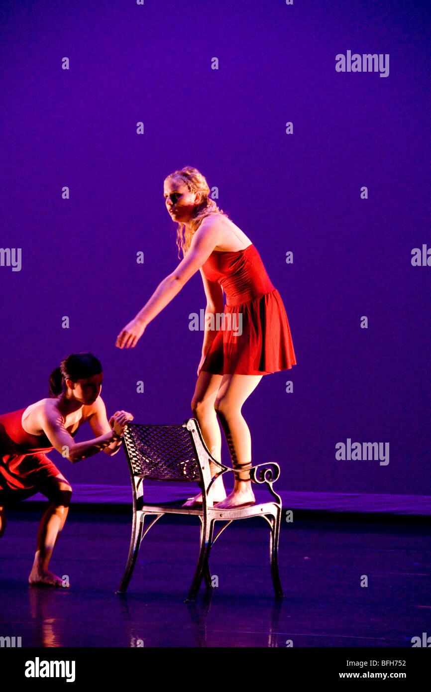 perform present choreograph modern jazz ballet hiphop student stage