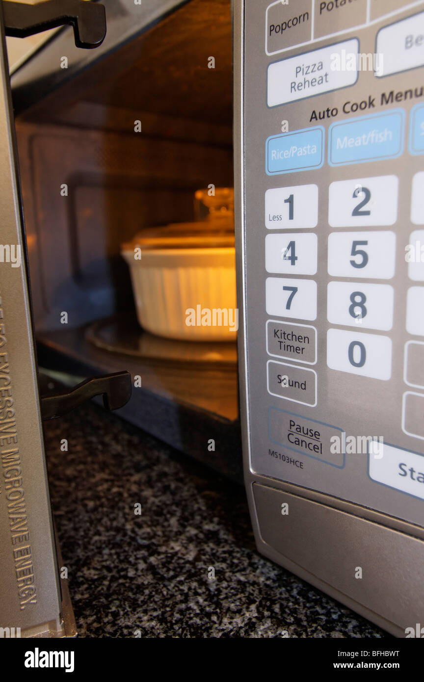 Microwave oven door open hires stock photography and images Alamy