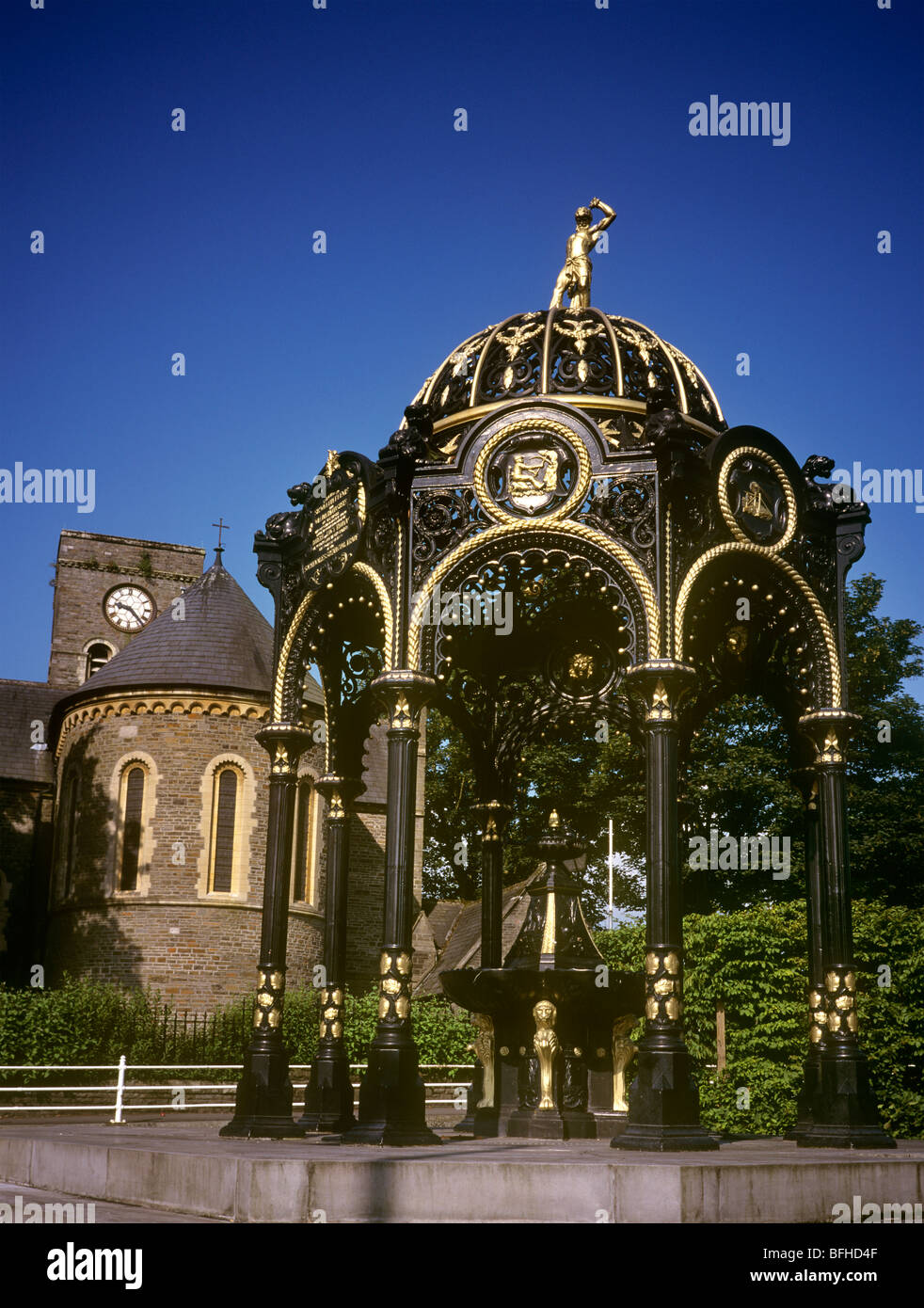 UK, Wales, Merthyr Tydfil, Robert and Lucy Thomas Fountain
