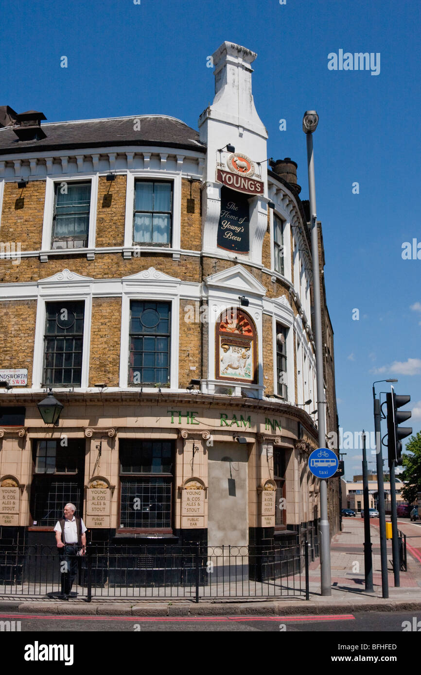 The Ram Inn, Youngs Brewery in Wandsworth, South London, England Stock ...