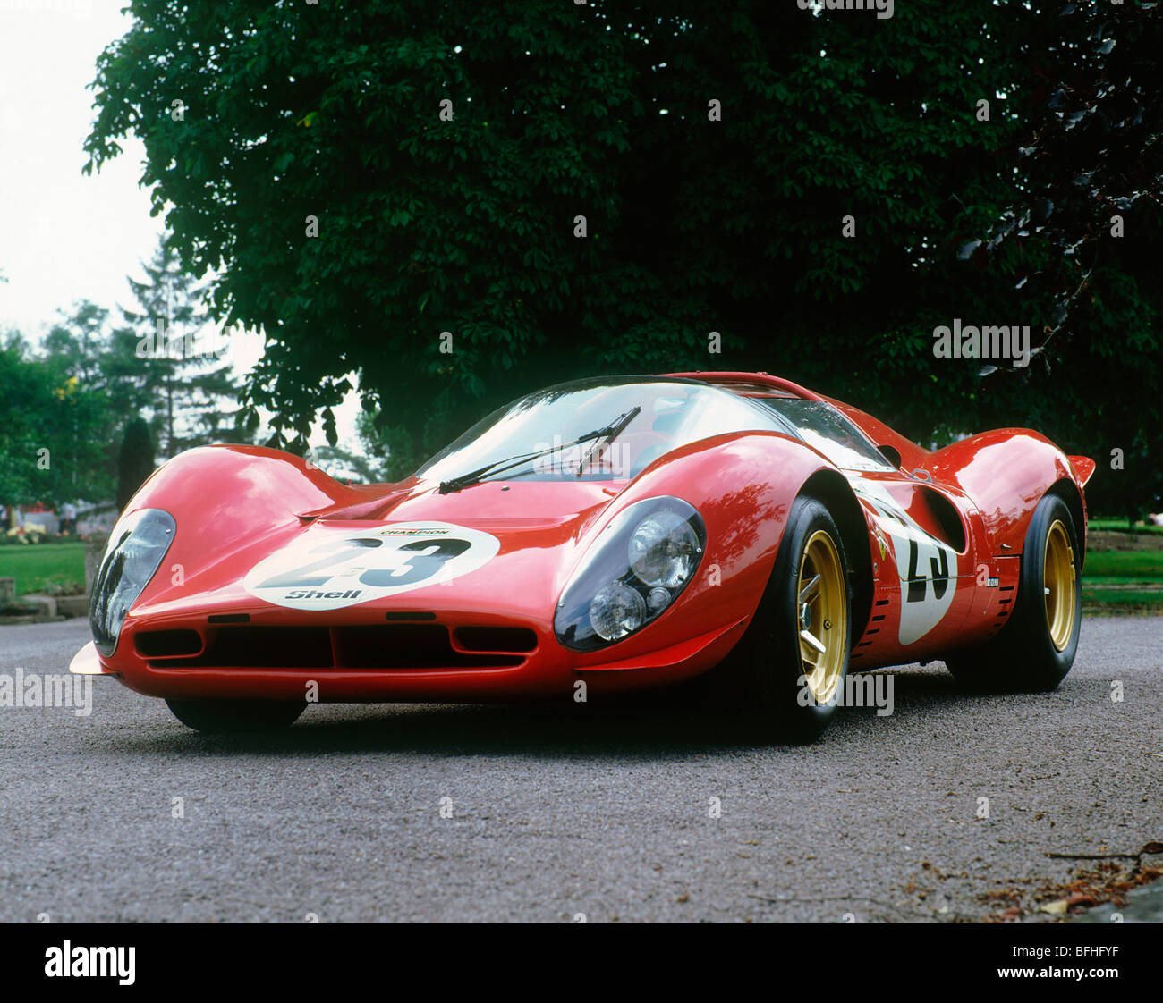 Tecnomodel 1:18 Ferrari 330 P4 #24 3rd 24h LeMans 1967