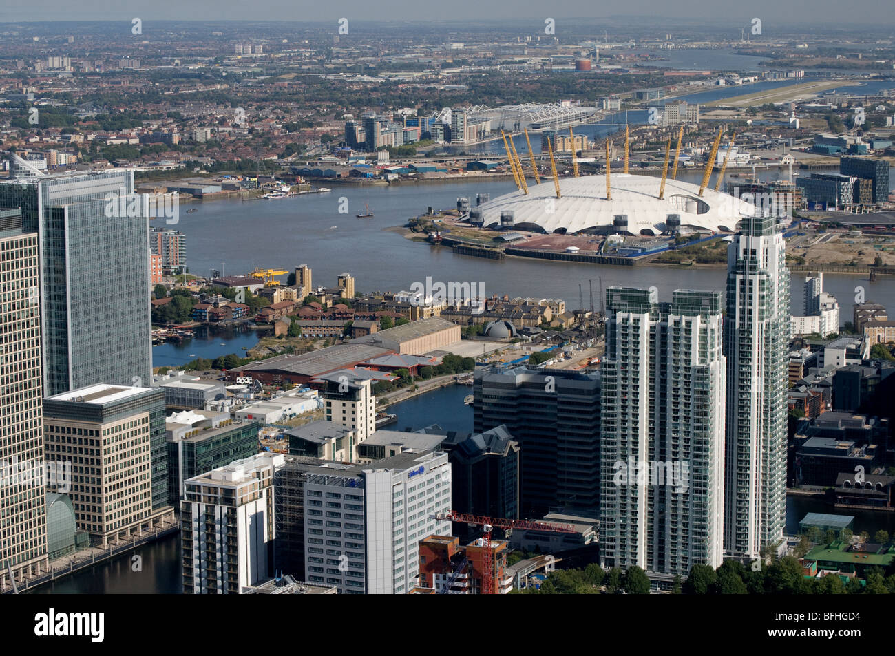 Across the Isle of Dogs London to the O2 Arena Stock Photo