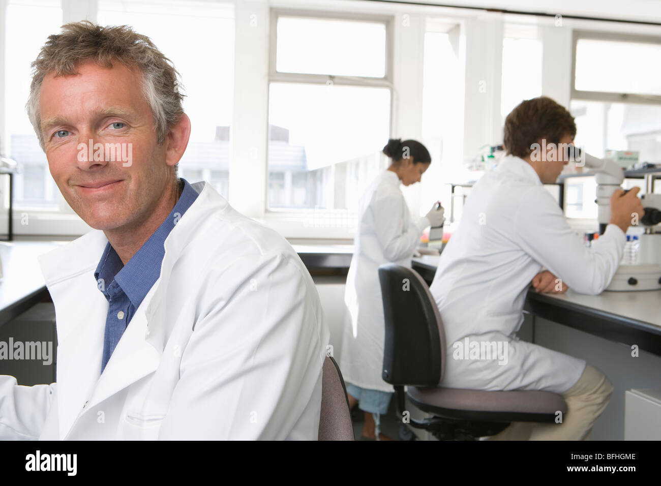 Young scientist working in lab hi-res stock photography and images - Alamy