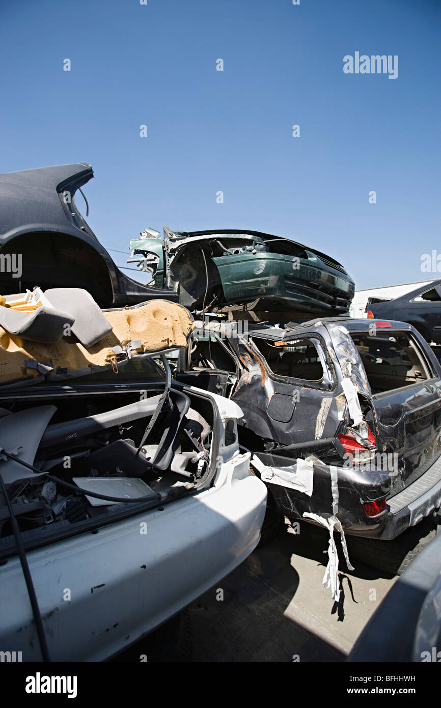 Wrecked cars in stack hi-res stock photography and images - Alamy