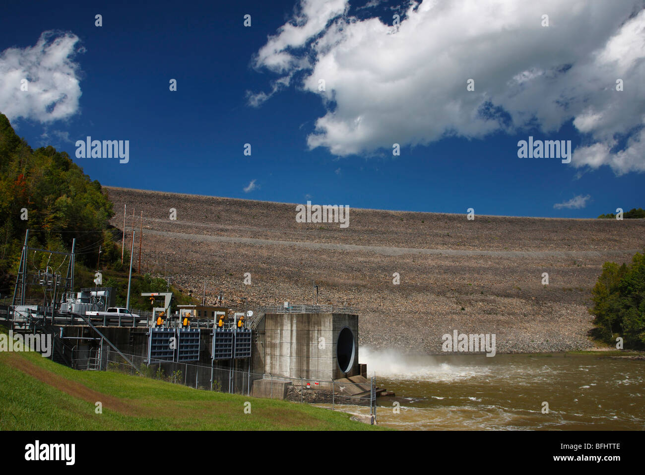 Gauley river Summersville Dam USA West Virginia USA landscape in early fall hi-res Stock Photo