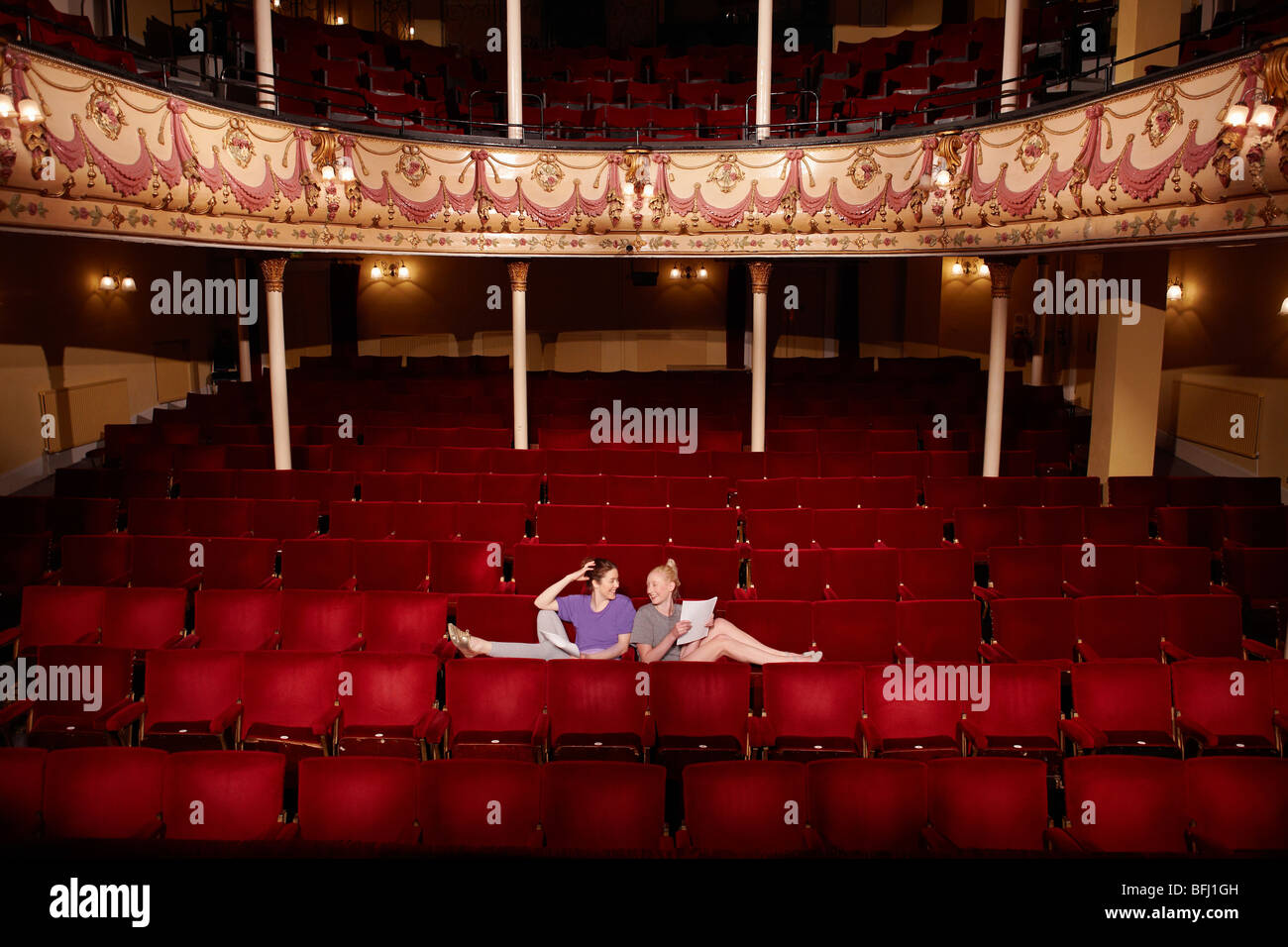 Theatre seating front view hi res stock photography and images Alamy