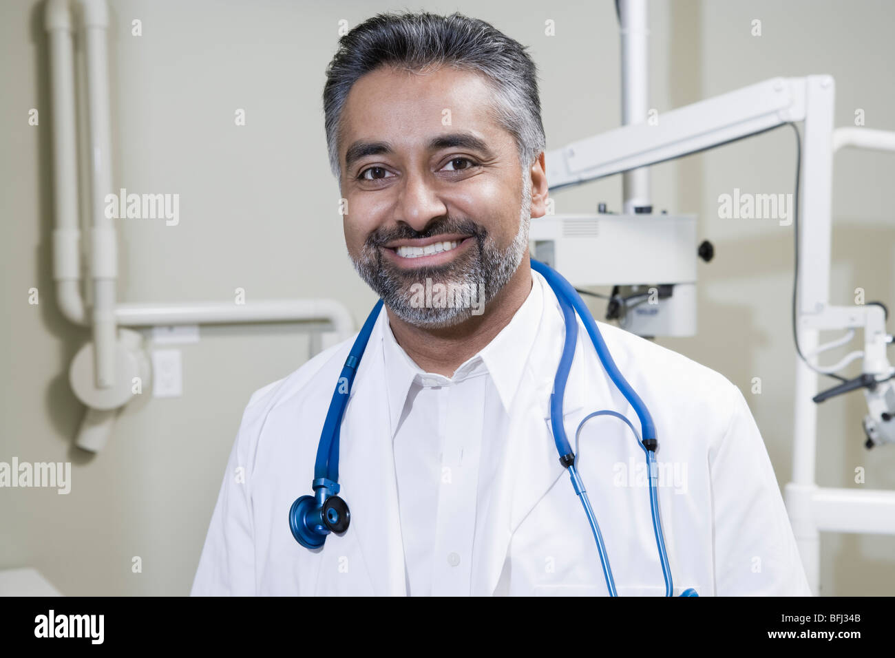 Asian mature male doctor hi-res stock photography and images - Alamy