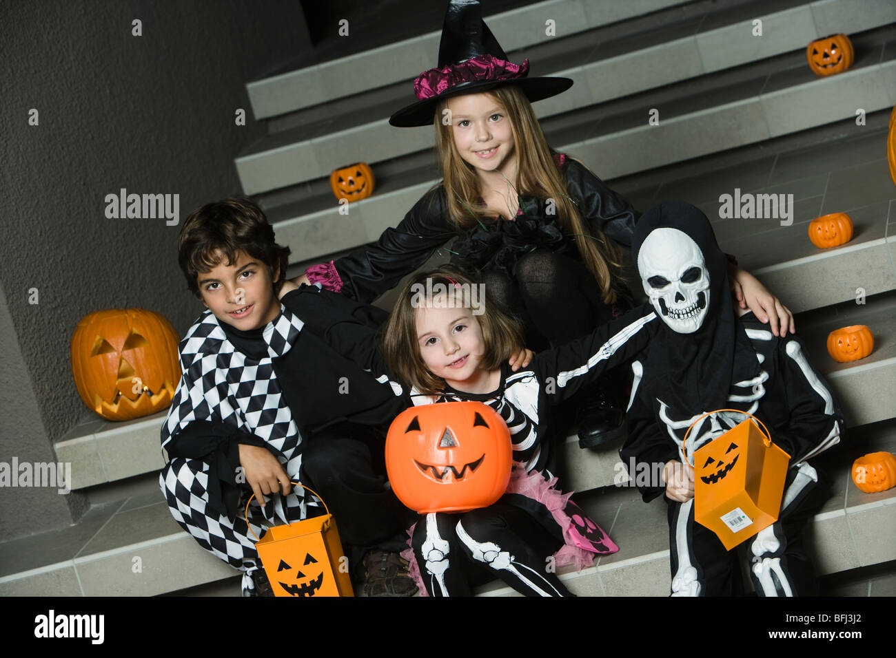 thumbnail interactive-video image 1 of Kids Halloween Costume | Boys Dress Up Outfit For Ages 3+ 1 of 11