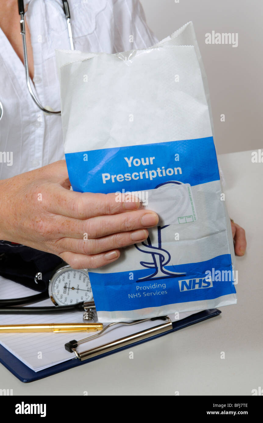 NHS prescription paper bag containing prescribed drugs Stock Photo Alamy