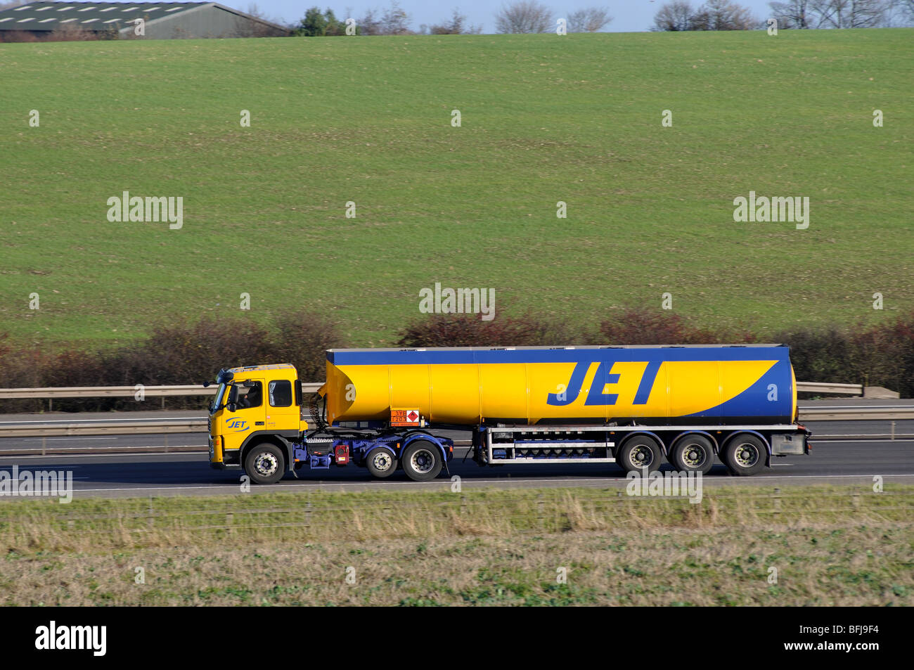 Jet tanker lorry on M40 motorway, Warwickshire, England, UK Stock Photo
