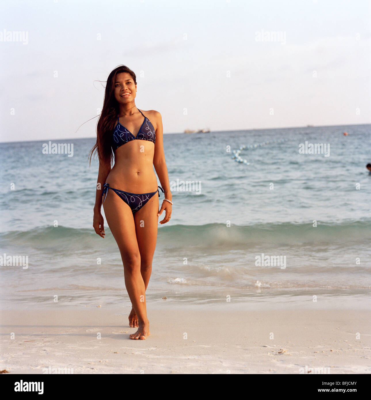 Thai beach girl A young woman on the beach, Thailand Stock Photo - Alamy