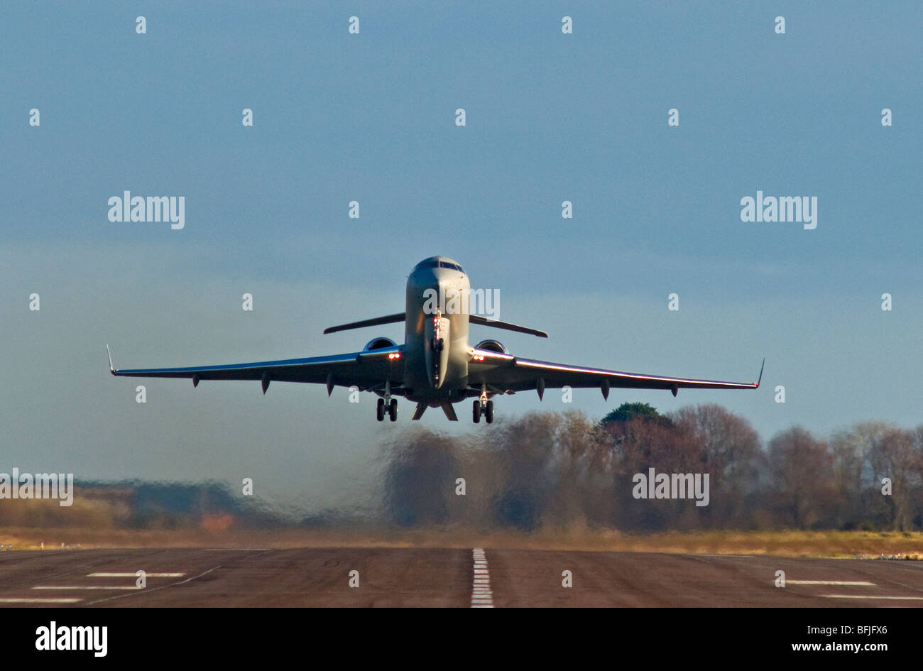 Bombardier Sentinel R1 DE&S Raytheon, Chester leaving for TLT exercise at RAF Kinloss Morayshire.  SCO 5548 Stock Photo