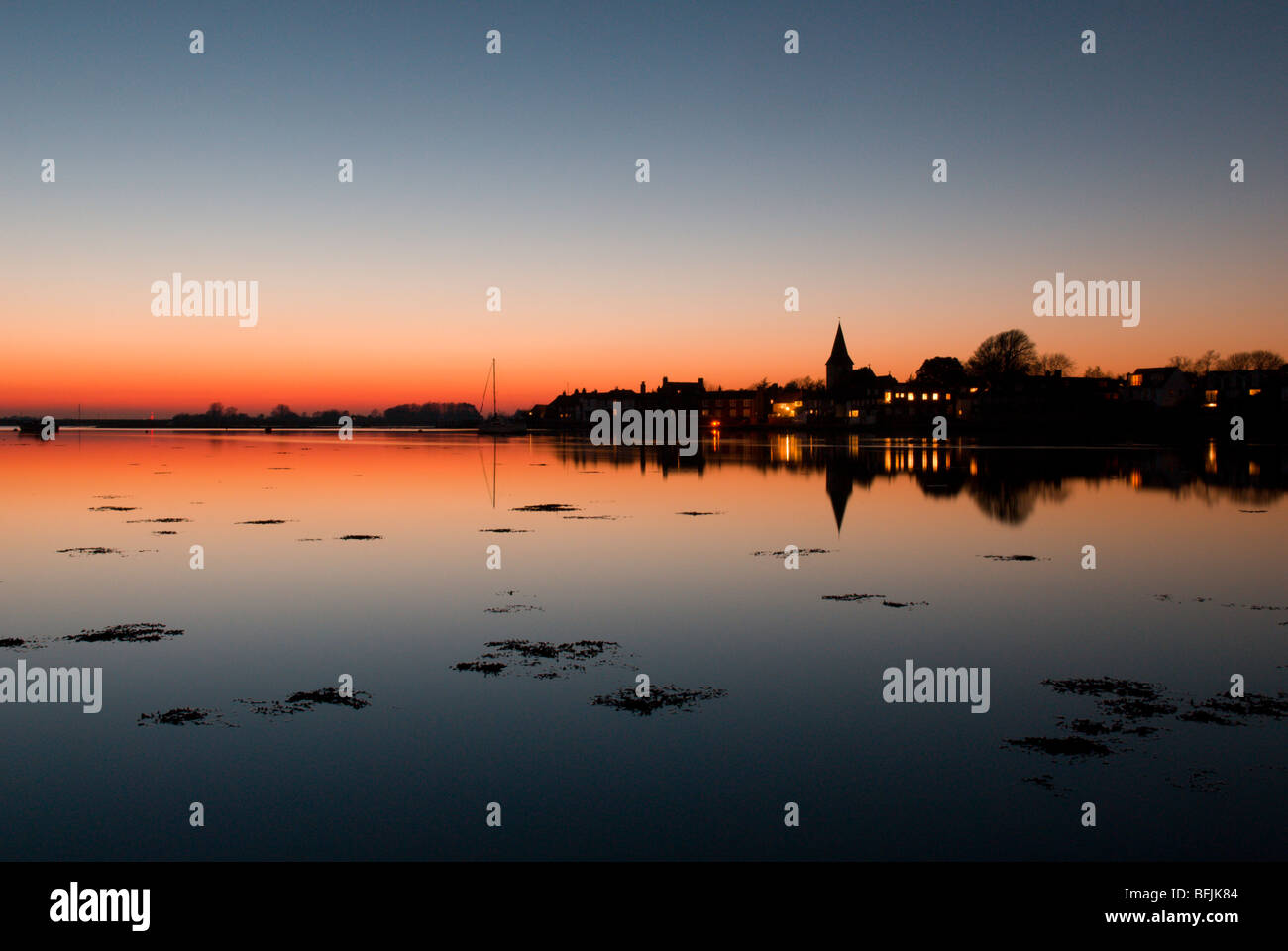 High sea tide in estuary uk hi-res stock photography and images - Alamy