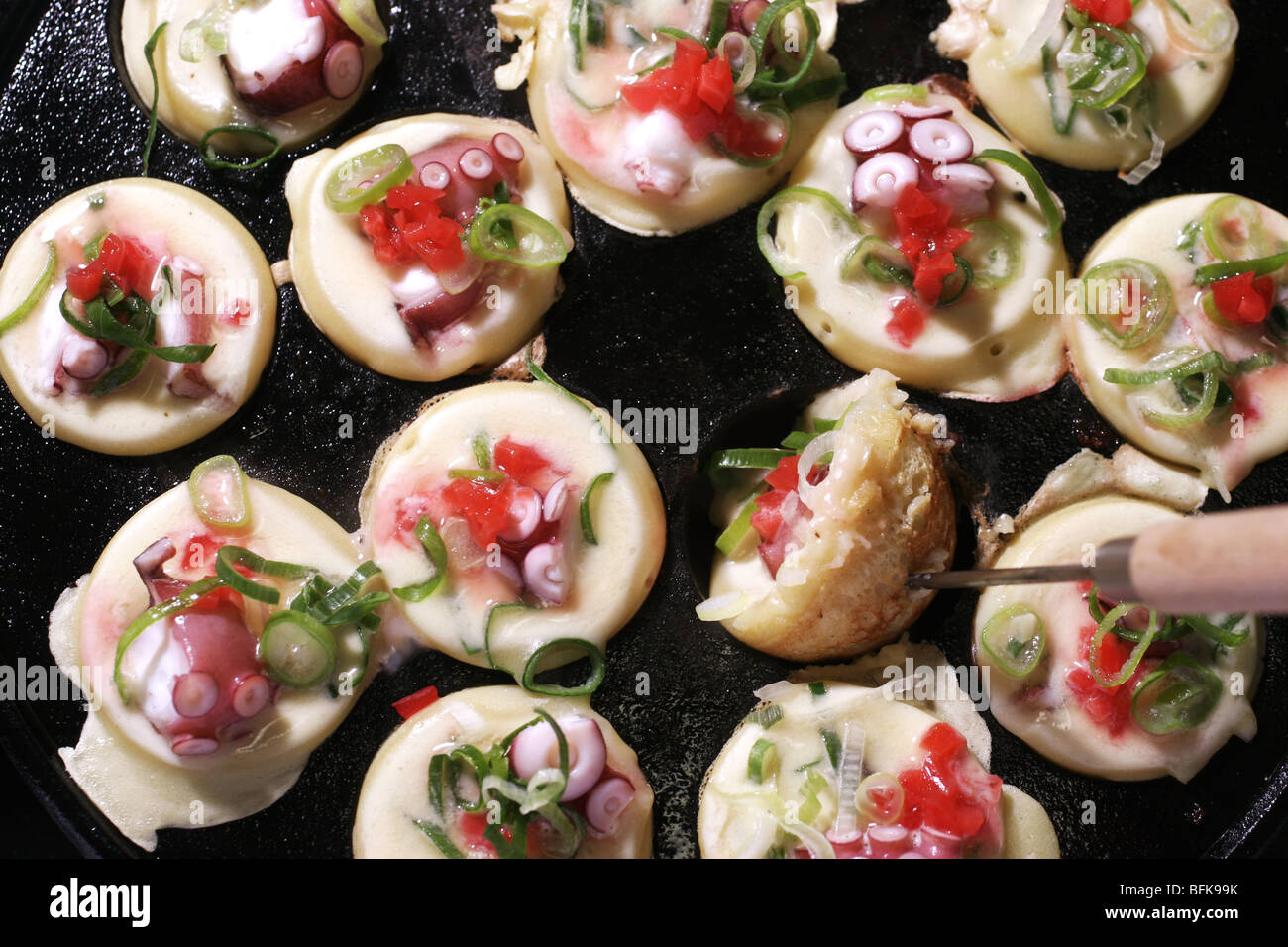 Takoyaki (octopus balls Stock Photo - Alamy