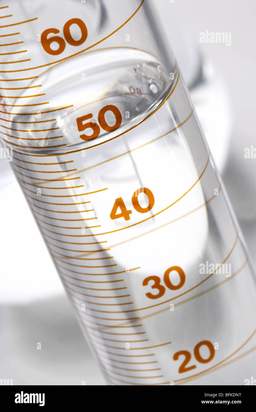 Graduated cylinder hires stock photography and images Alamy