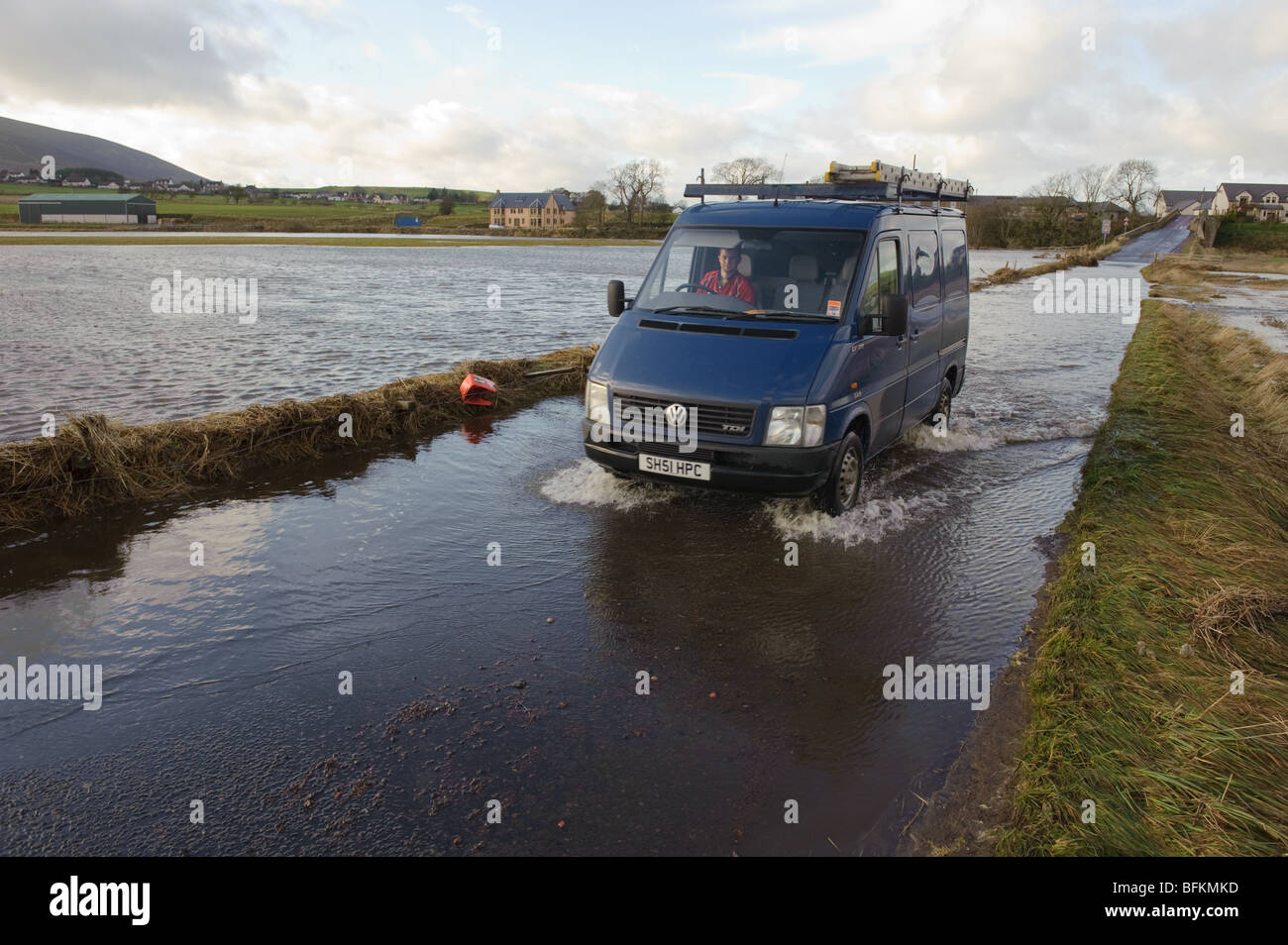 The river Clyde floods onto roads and farmland in South Lanarkshire, Scotland on 20th November 2009 Stock Photo