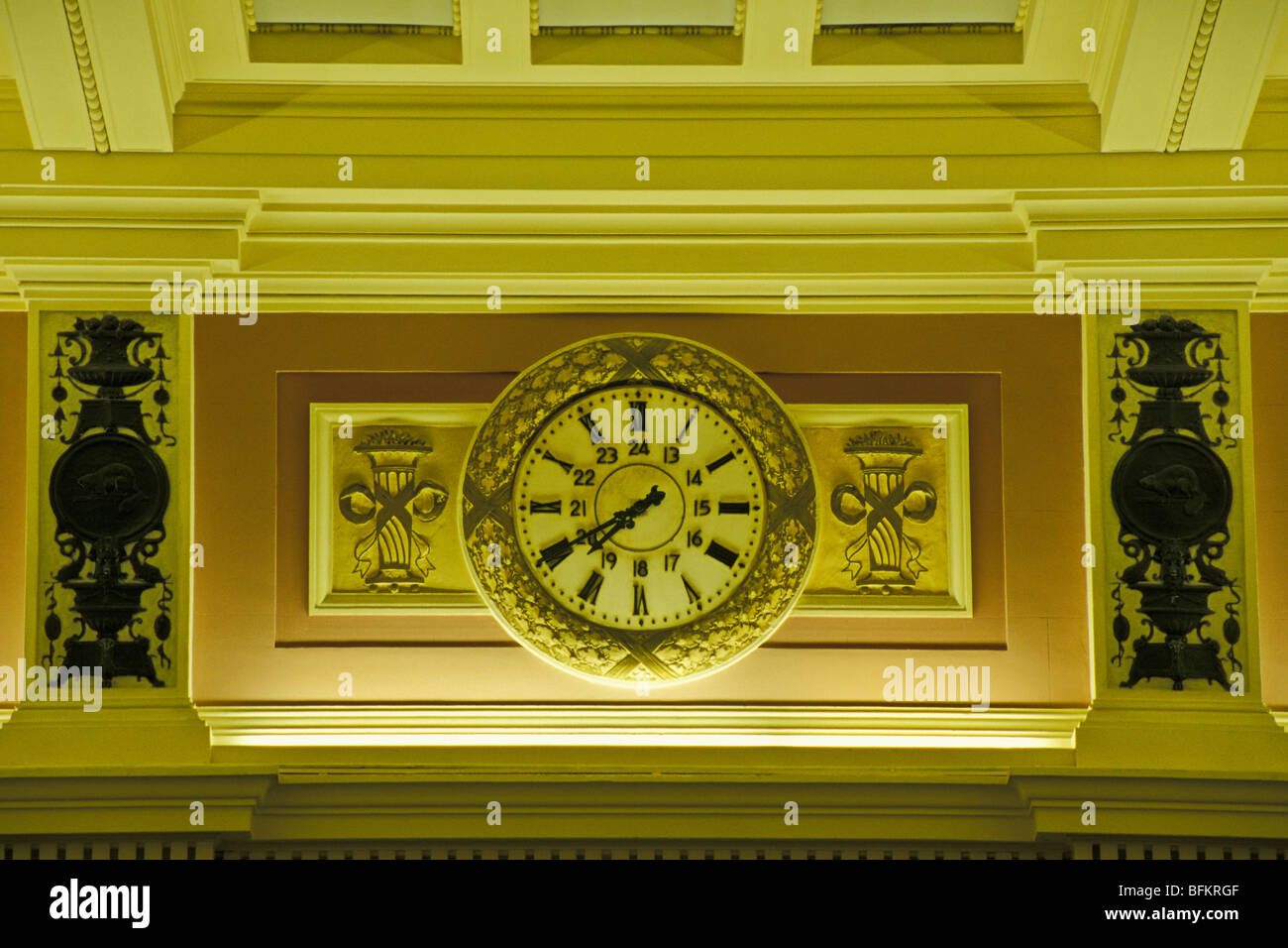 24 hour clock hires stock photography and images Alamy