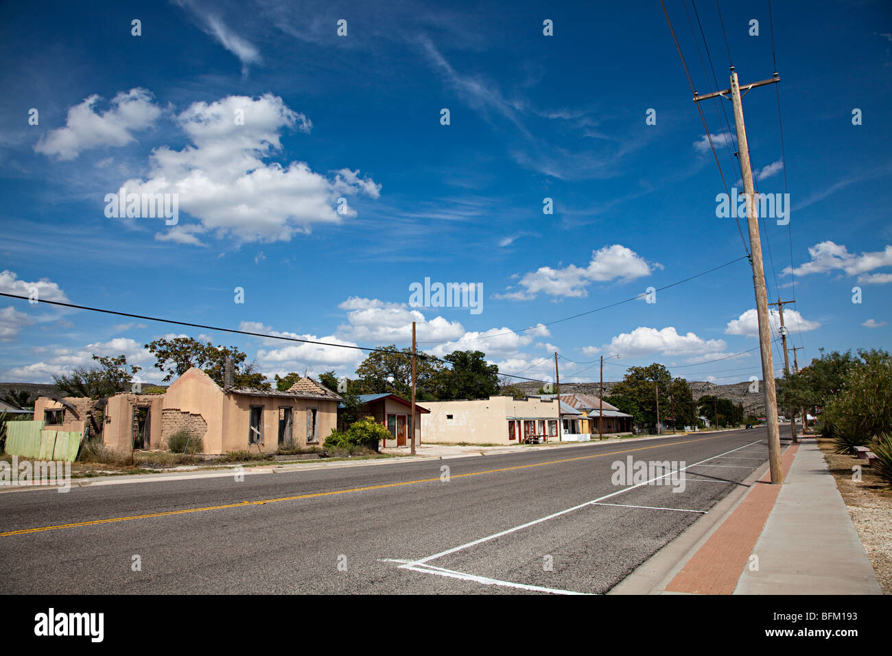 Empty highway through town of Sanderson Texas USA Stock Photo Alamy